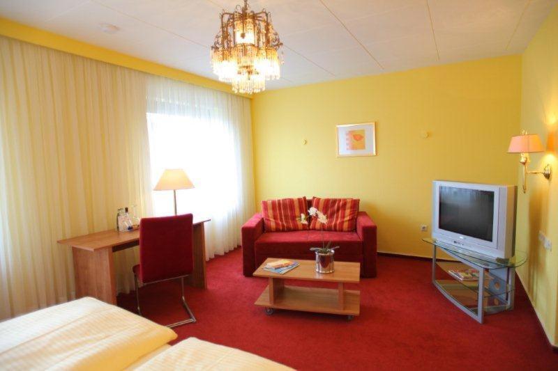 Hotel Bertram Schwarmstedt Bagian luar foto