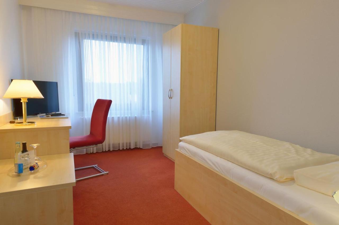 Hotel Bertram Schwarmstedt Bagian luar foto